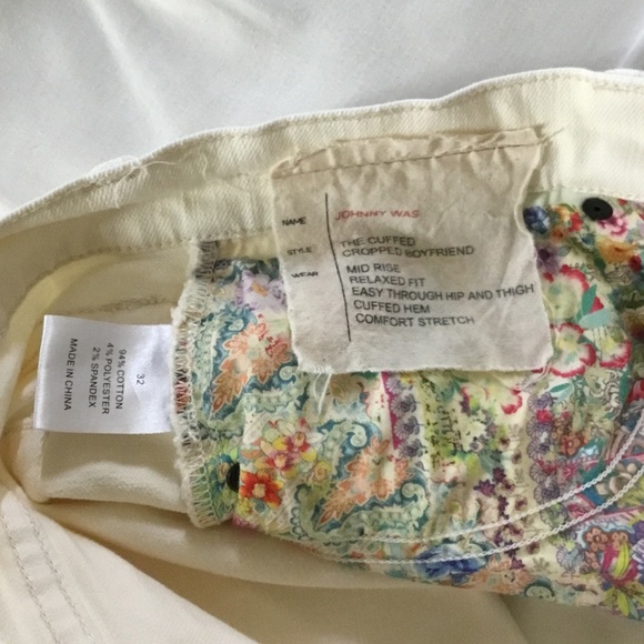 Johnny Was Cream Cropped Jeans with Floral Accents (EUC) - Picture 5 of 8